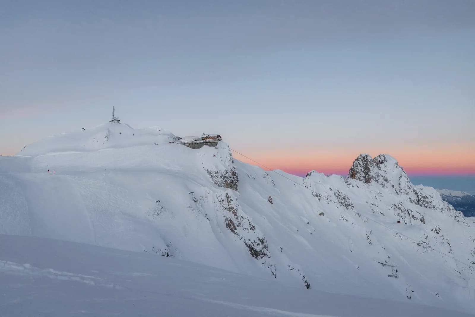Die Gipfel über Courchevel im Abendrot