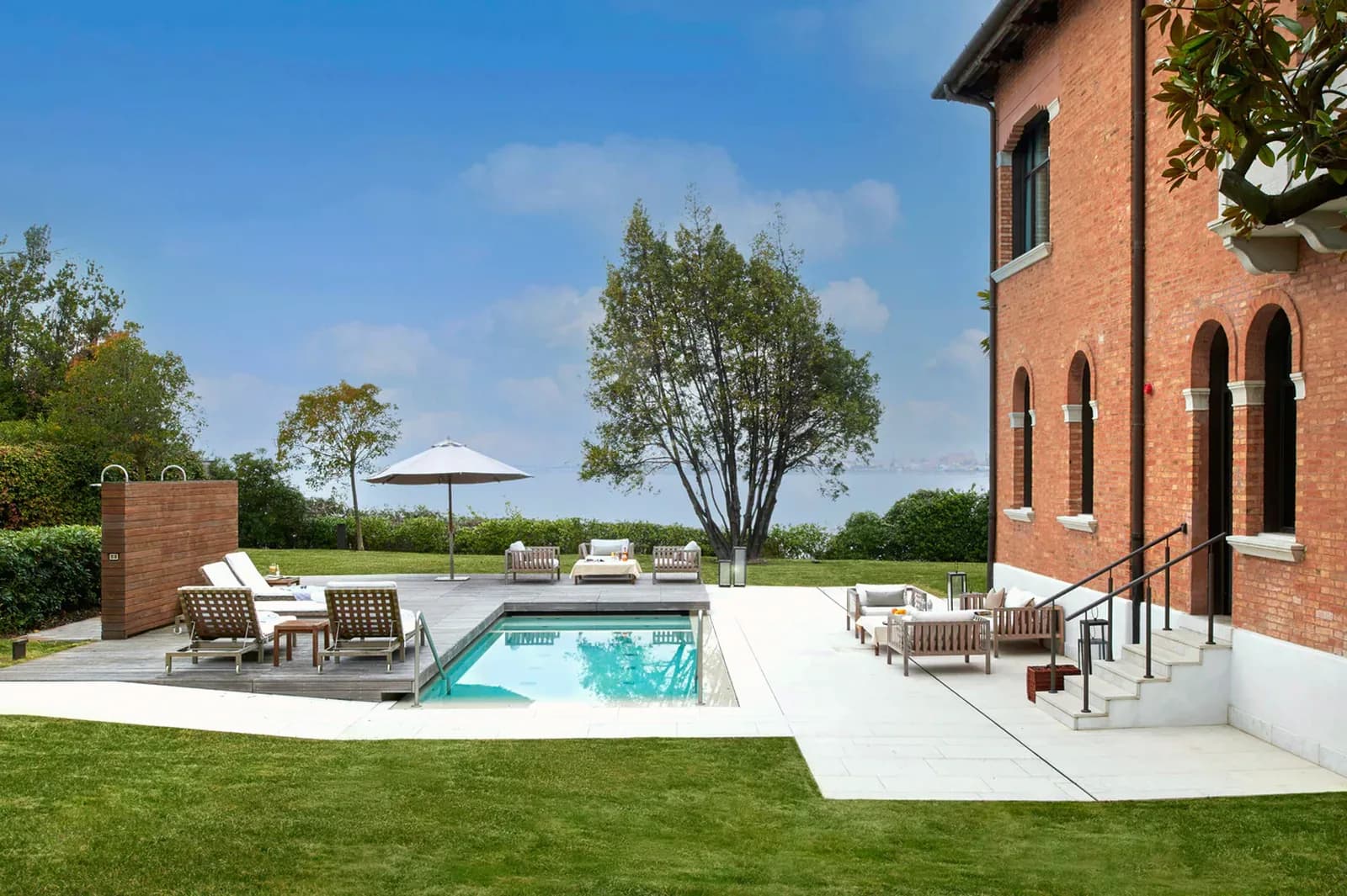 JW Marriott Venice – Villa mit eigenem Pool im Garten