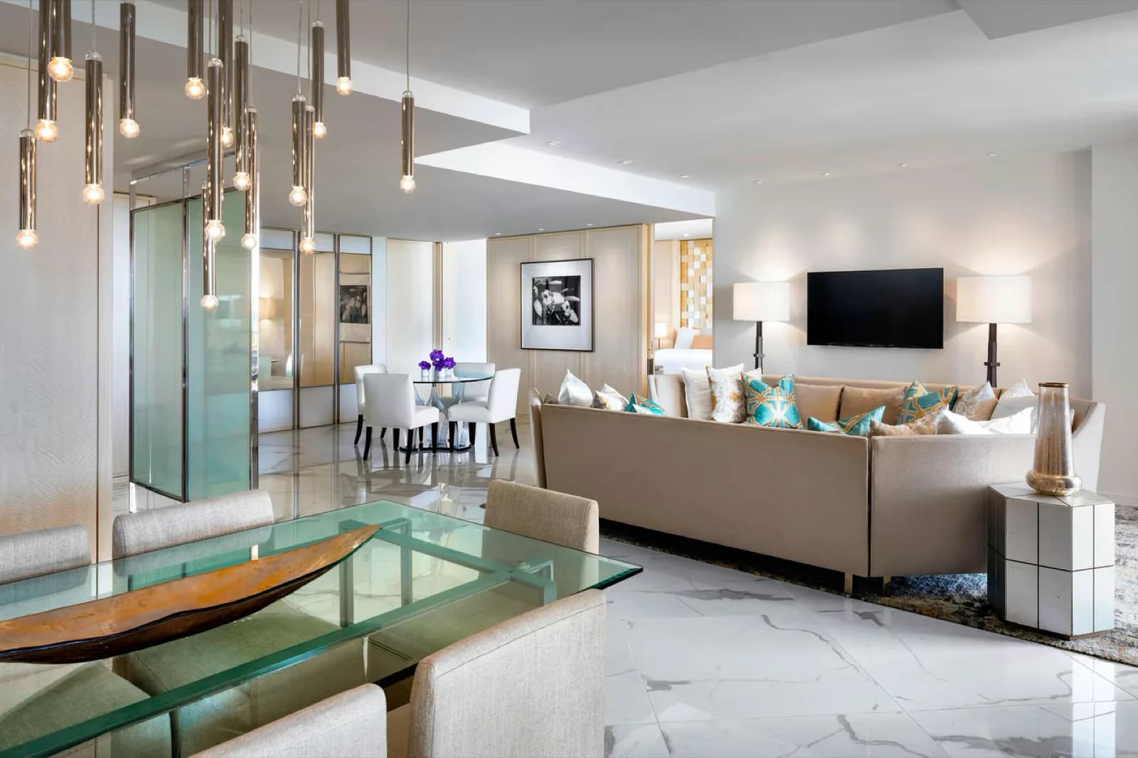 St. Regis Bal Harbour – heller Wohnbereich der Ocean Palace Suite